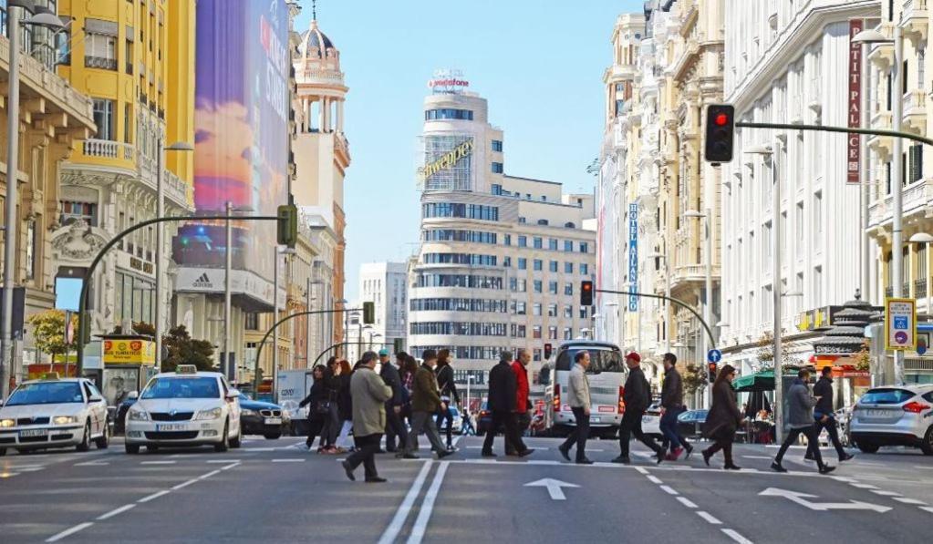 Punta Me Rooms Near The Gran Via Madrid Dış mekan fotoğraf
